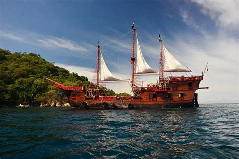 pirate ship puerto vallarta